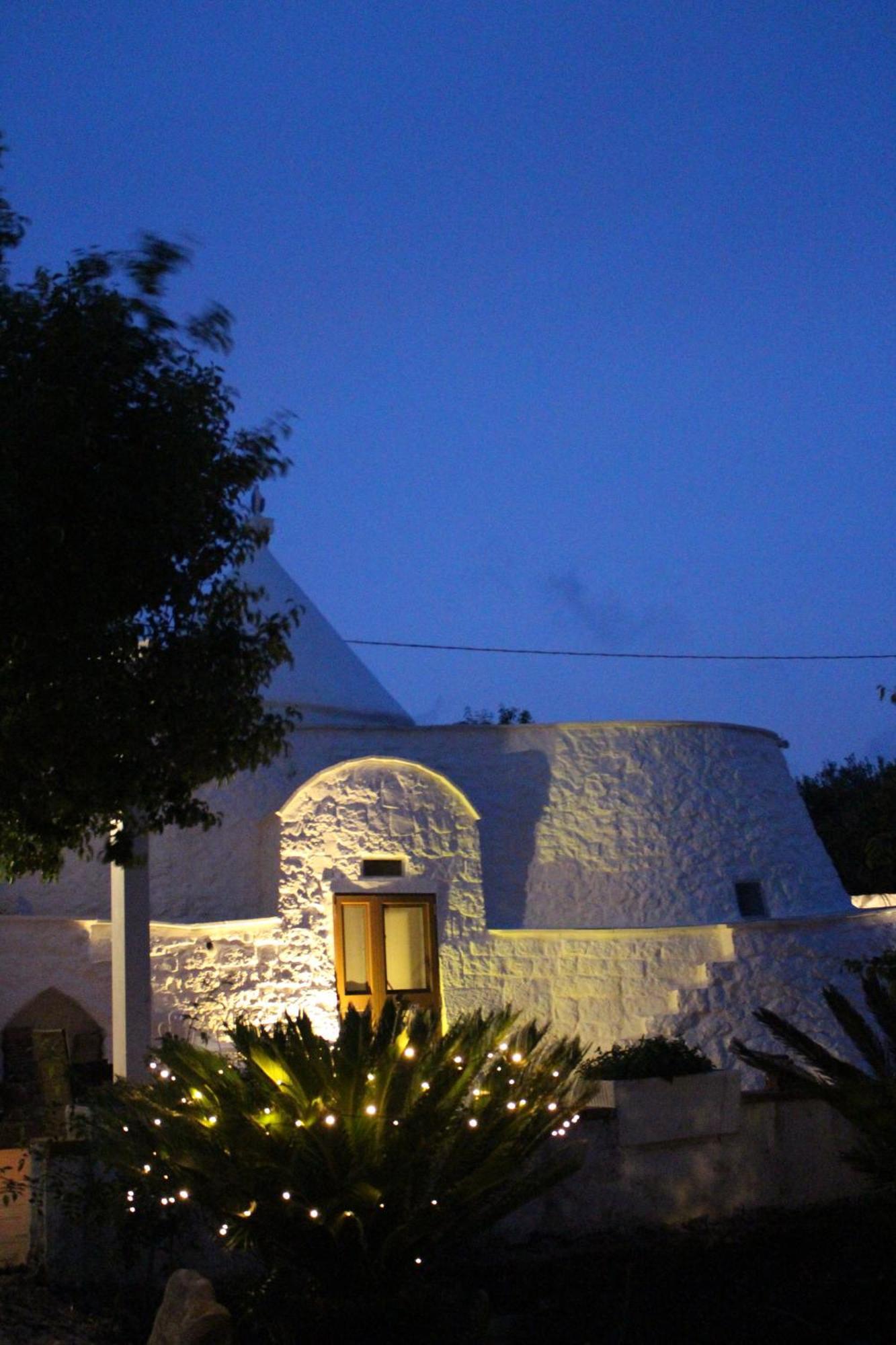 Maison d'hôtes Trullo Il Melograno à Ostuni Extérieur photo