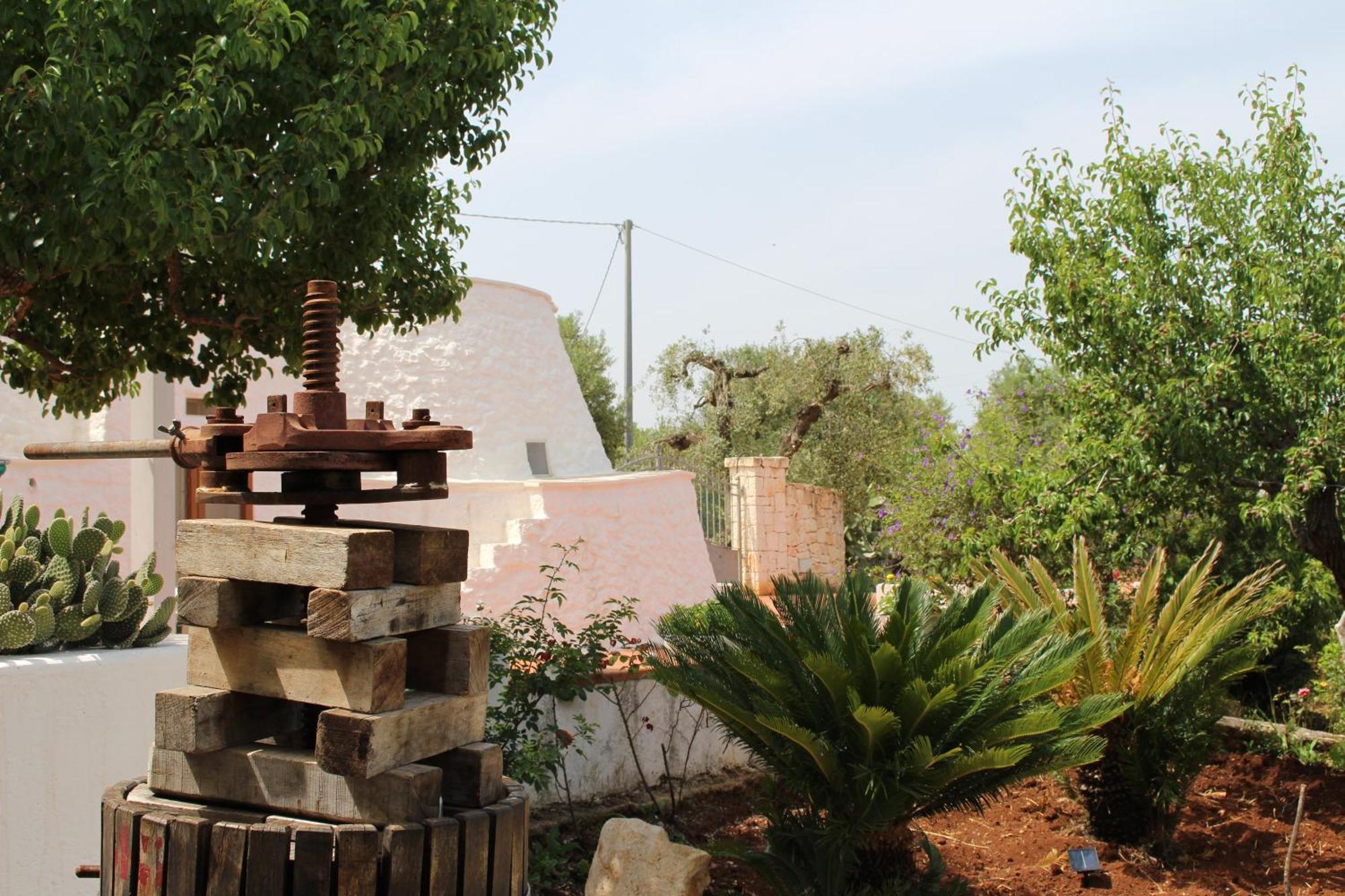 Maison d'hôtes Trullo Il Melograno à Ostuni Extérieur photo